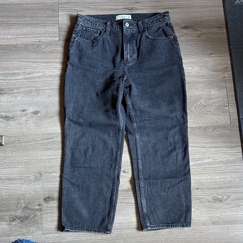 Abercrombie & Fitch The Ankle Straight ultra high rise black jeans